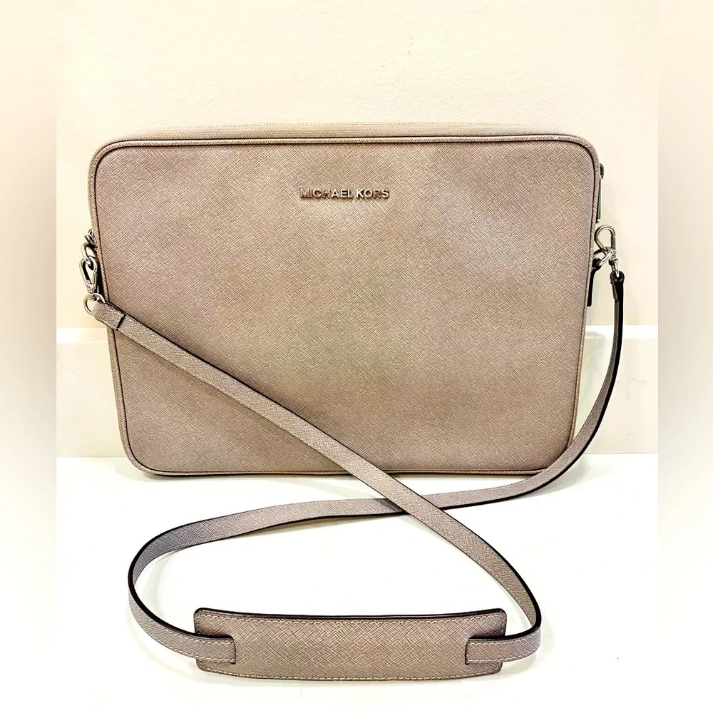 Michael Kors Gray Laptop Case!